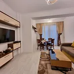 Faleza Nord De Lux Nou Pe Malul Marii كونستانتا
