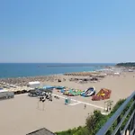 Apartmán Faleza Nord De Lux Nou Pe Malul Marii *