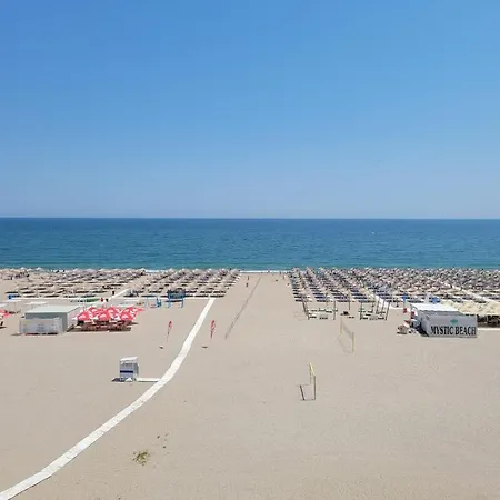 Faleza Nord De Lux Nou Pe Malul Marii * Constanta