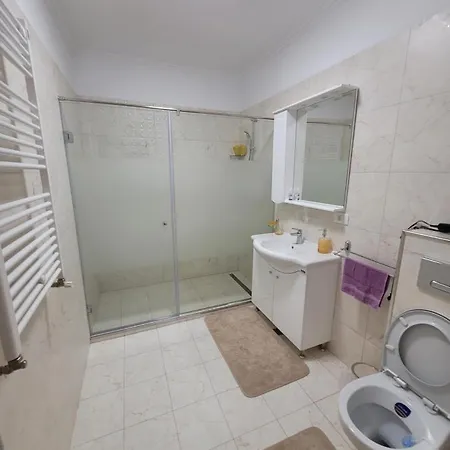 Faleza Nord De Lux Nou Pe Malul Marii *