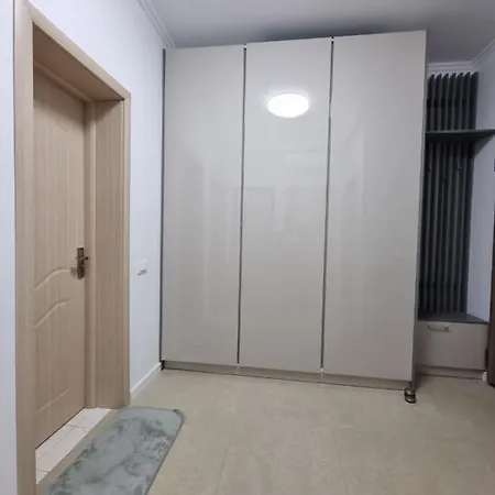 Faleza Nord De Lux Nou Pe Malul Marii Constanta