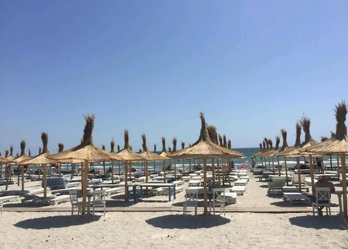 Faleza Nord De Lux Nou Pe Malul Marii