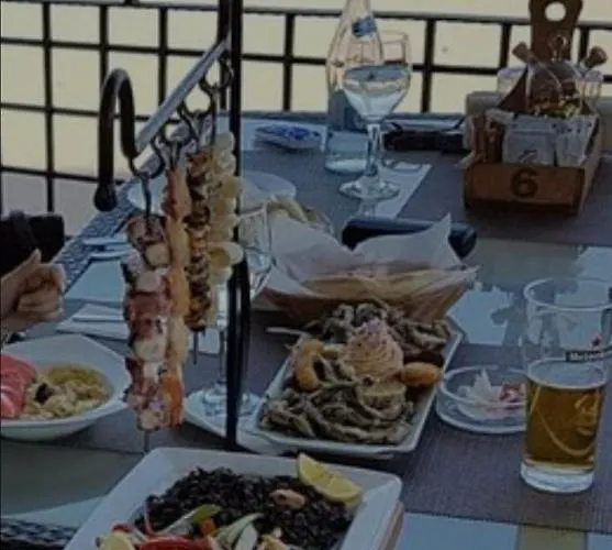 Faleza Nord De Lux Nou Pe Malul Marii * Constanţa