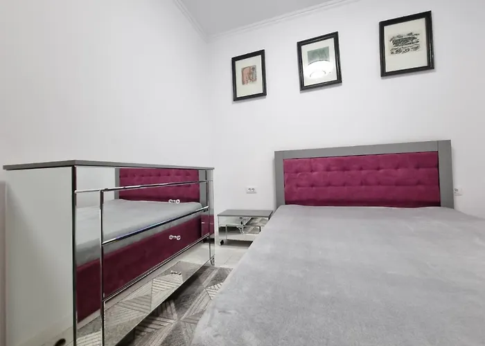 Faleza Nord De Lux Nou Pe Malul Marii